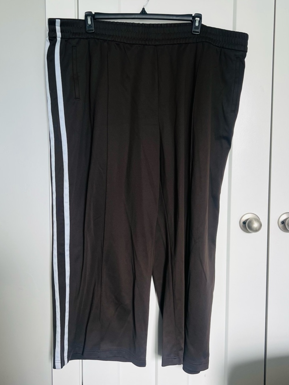 Athleta Brown Pants with White Logo Tag